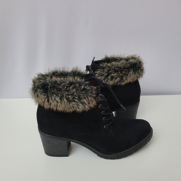 Sophie 17 Black Booties - Picture 3 of 7